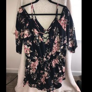 Plus Size Black & Floral Cold Shoulder Romper